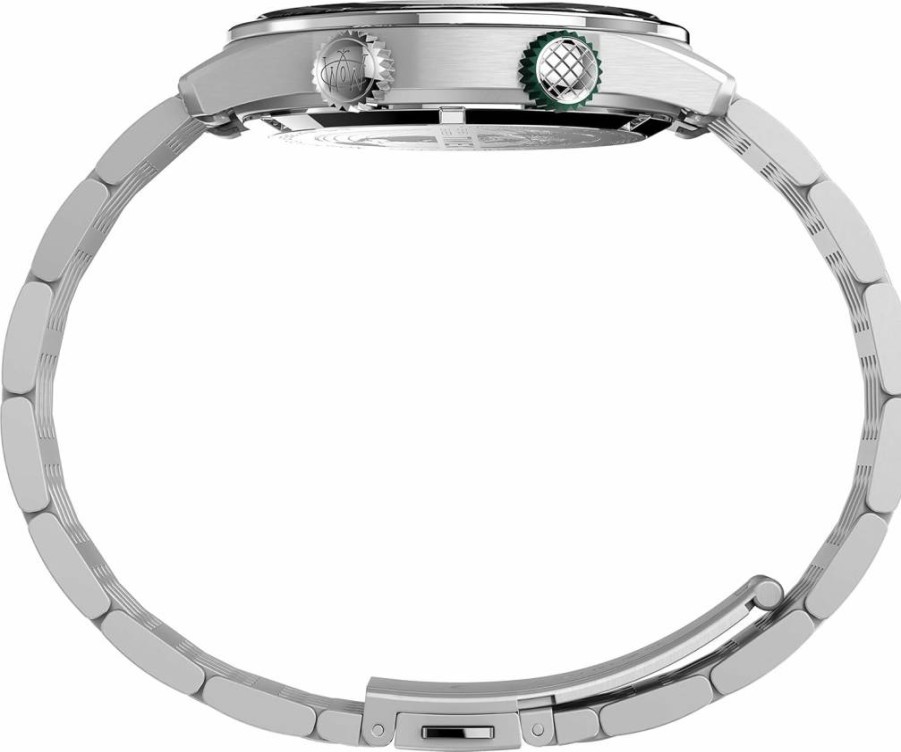 Timex Men's Waterbury Diver 40mm Stainless Steel Watch with Date Function and Water Resistance